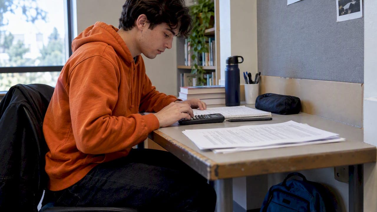3.50–3.80 Cutoffs: Dean's List GPA Rules Students Must Know